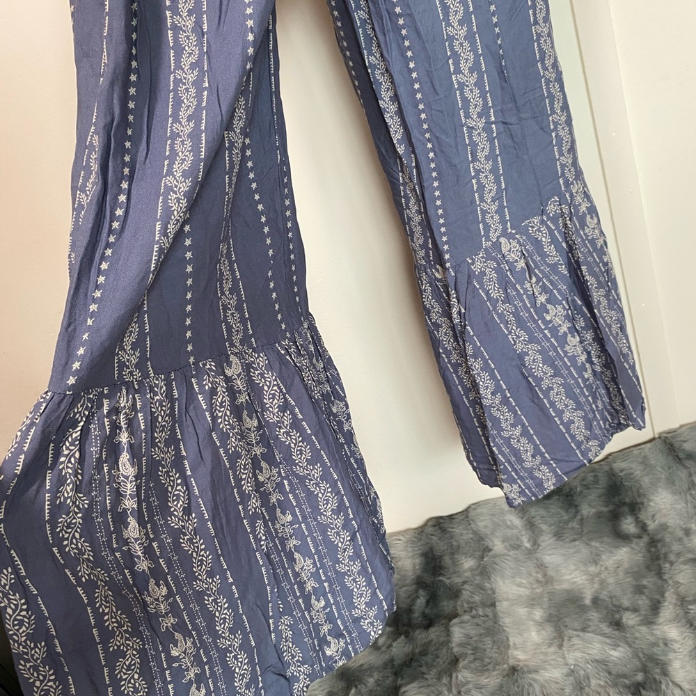 Blue Strapless Jumpsuit With Patterned Details - image 7